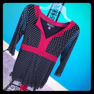💥I•N•C size med Black white polkadot blouse